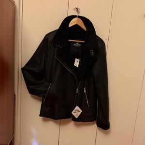 Hollister Women's Black faux Leather + Shearling Jacket